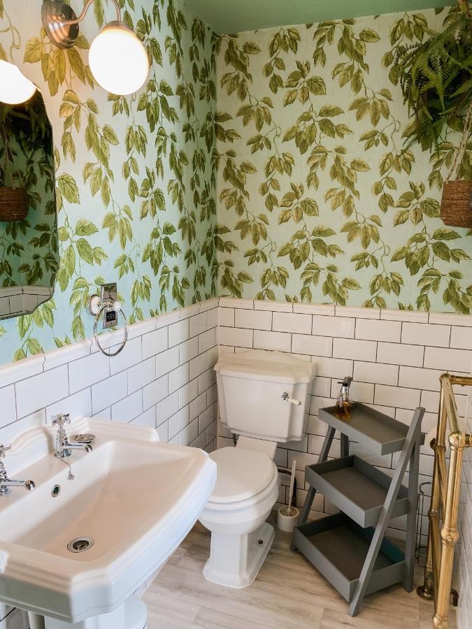 サンダウン The Townhouse 101 Bed & Breakfast エクステリア 写真