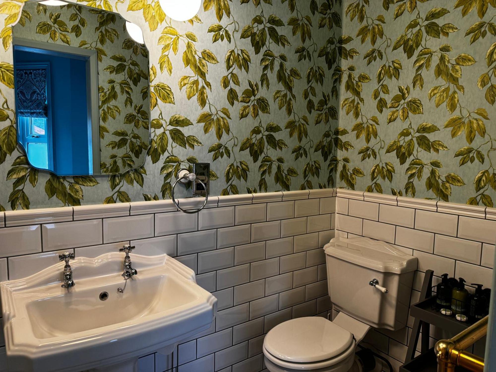 サンダウン The Townhouse 101 Bed & Breakfast エクステリア 写真