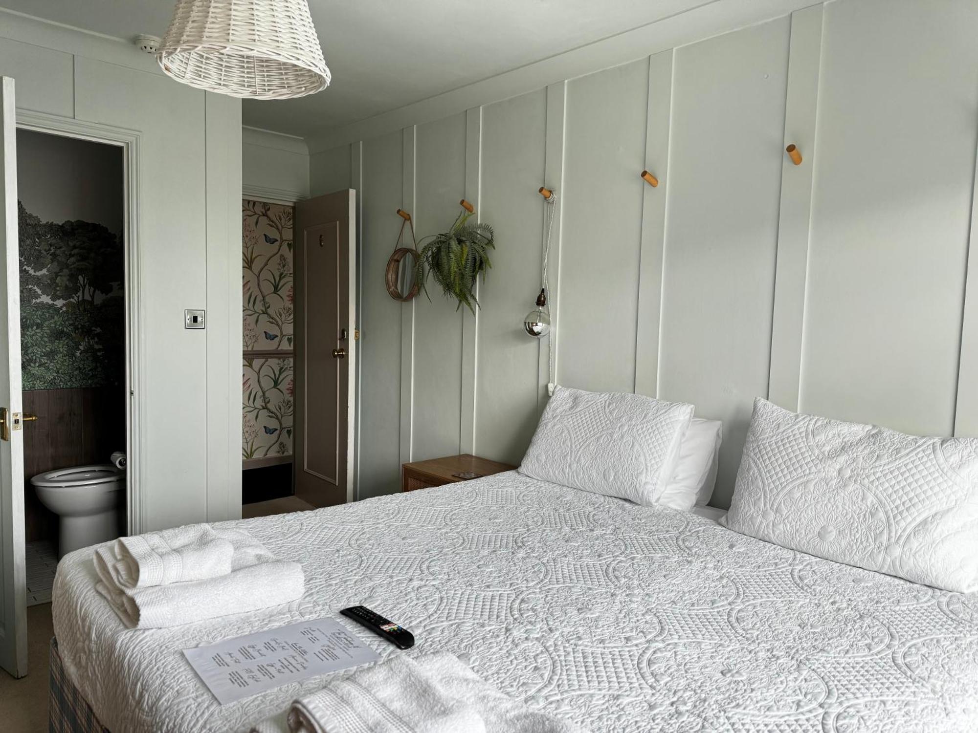 サンダウン The Townhouse 101 Bed & Breakfast エクステリア 写真